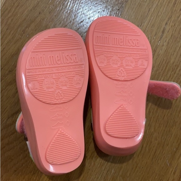 Mini Melissa shoes. Size 5. Color orange. - Picture 3 of 6